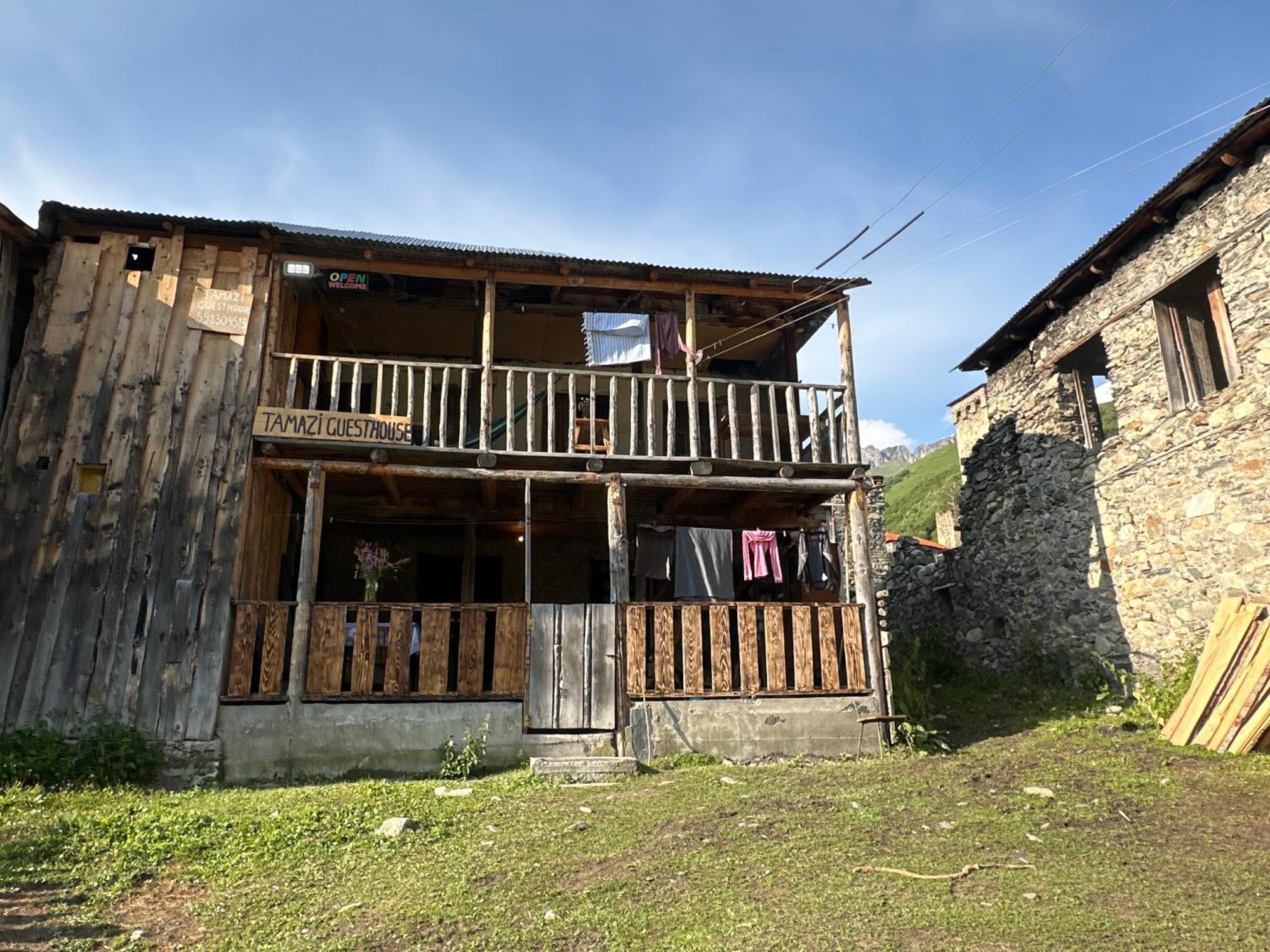 Tamazi Guest House Адиши Экстерьер фото