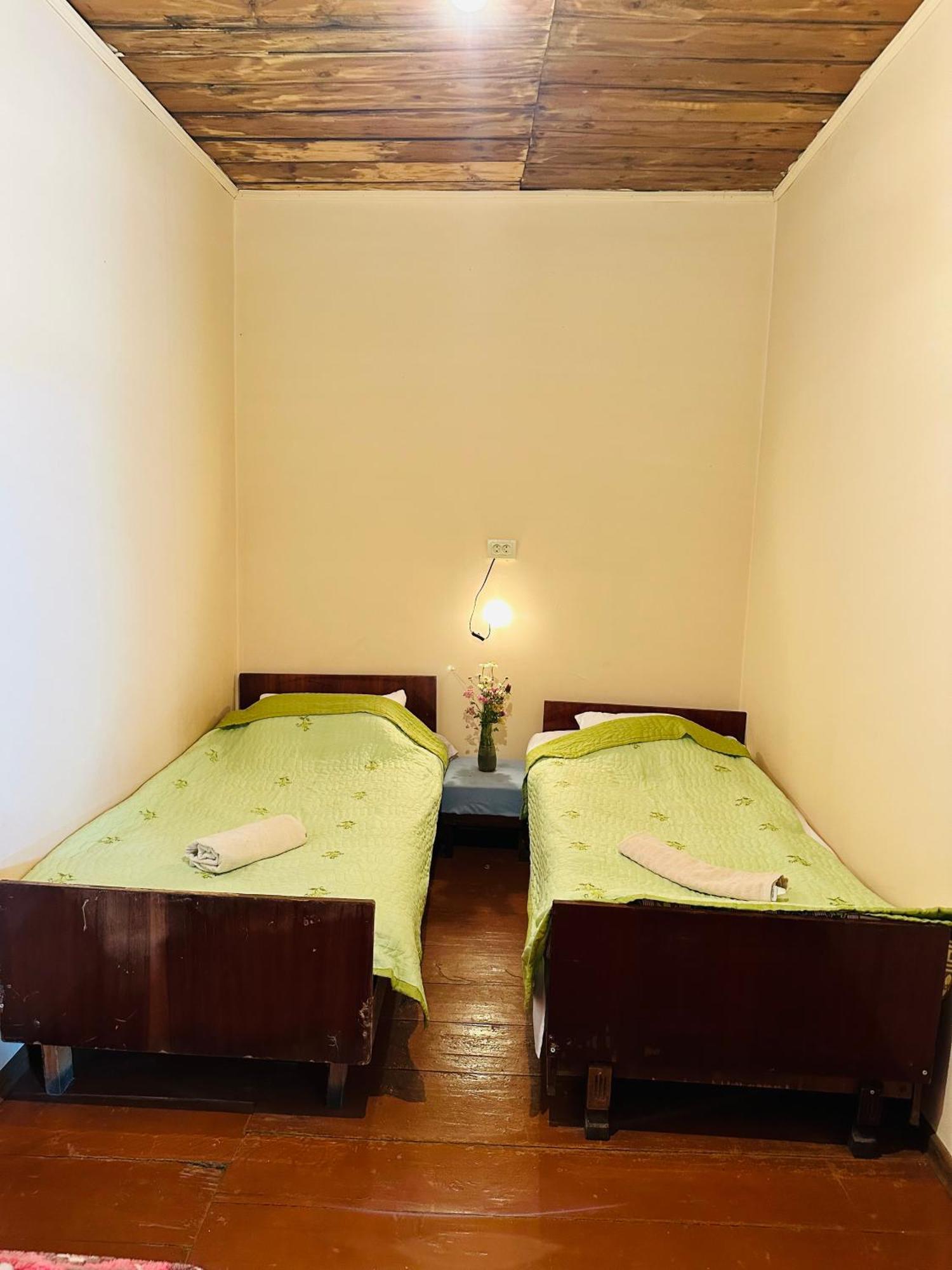 Tamazi Guest House Адиши Экстерьер фото